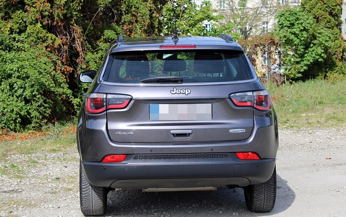 Jeep Compass cena 72900 przebieg: 159000, rok produkcji 2019 z Sulejówek małe 172